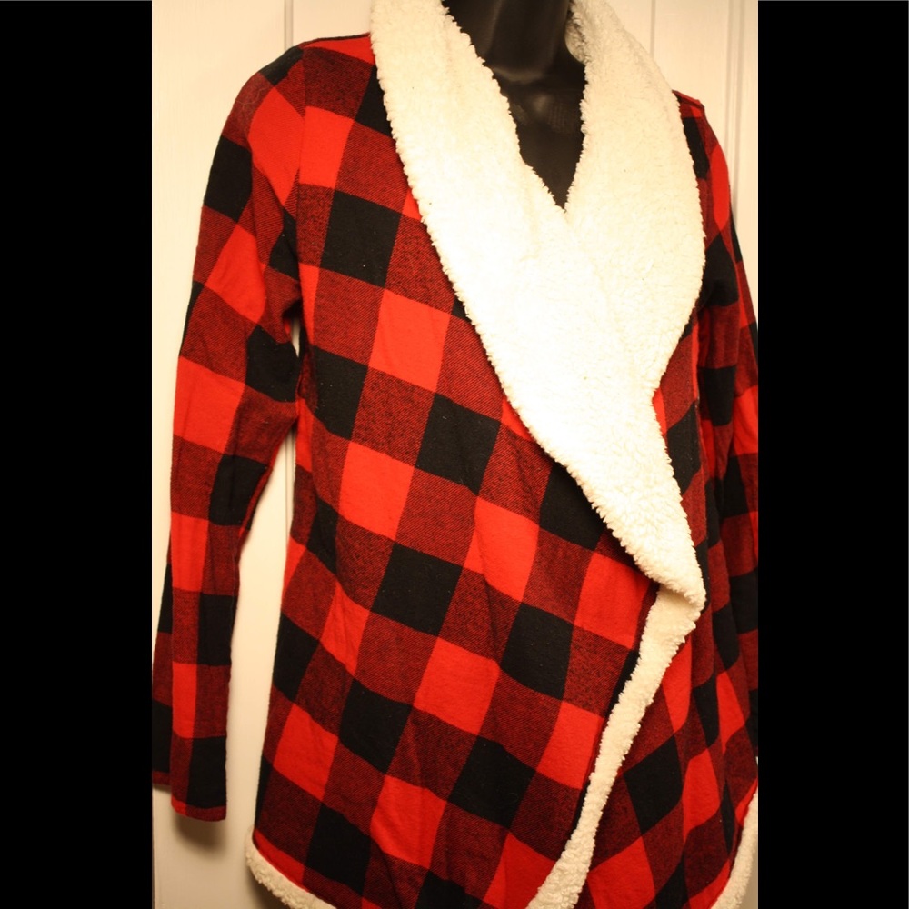 • No Boundaries • Red & Black Fur Cardigan Flannel - Picture 2 of 4